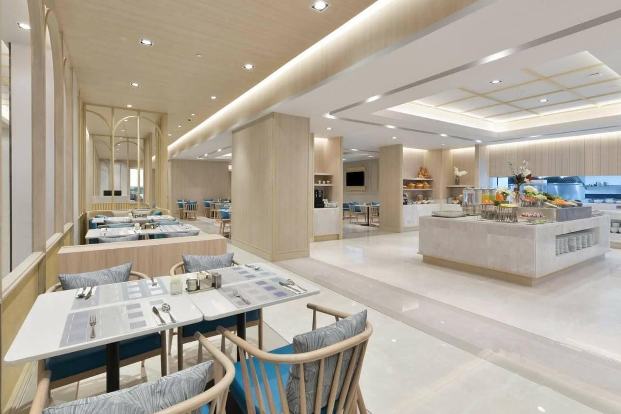 Centre Point Hotel Terminal21 Korat Nakhon Ratchasima Ngoại thất bức ảnh The restaurant