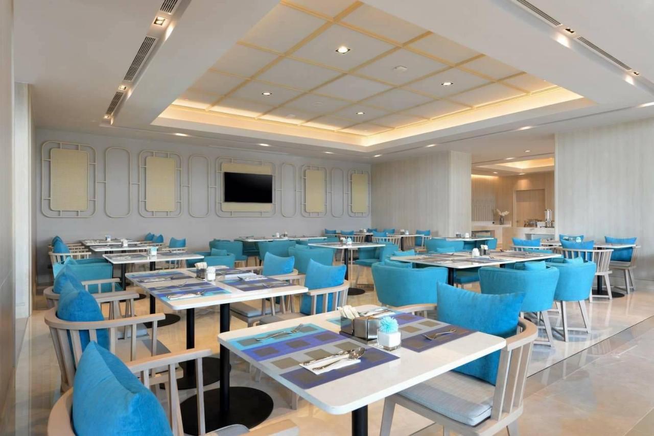 Centre Point Hotel Terminal21 Korat Nakhon Ratchasima Ngoại thất bức ảnh The restaurant