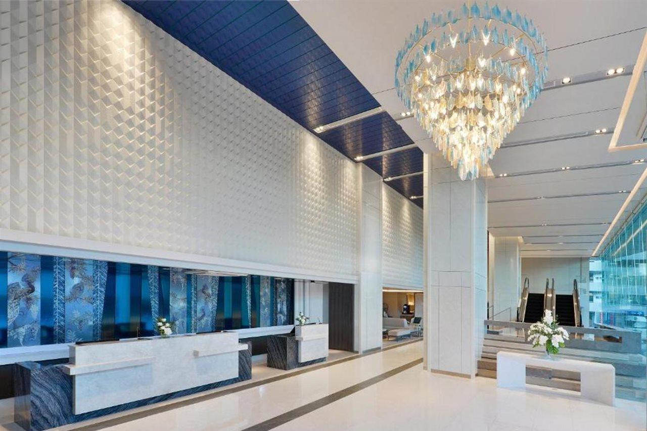 Centre Point Hotel Terminal21 Korat Nakhon Ratchasima Ngoại thất bức ảnh Lobby