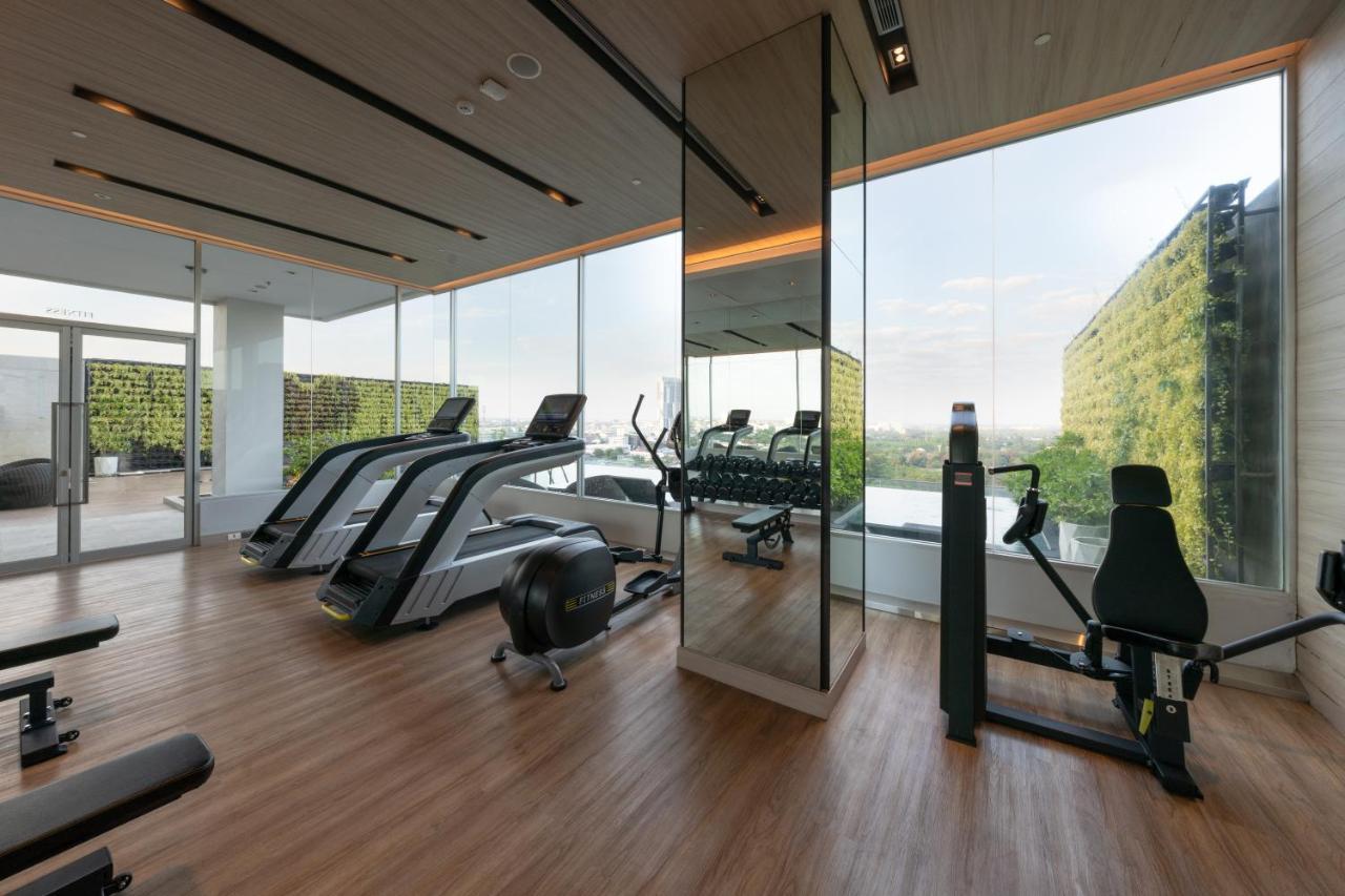 Centre Point Hotel Terminal21 Korat Nakhon Ratchasima Ngoại thất bức ảnh The gym at the hotel